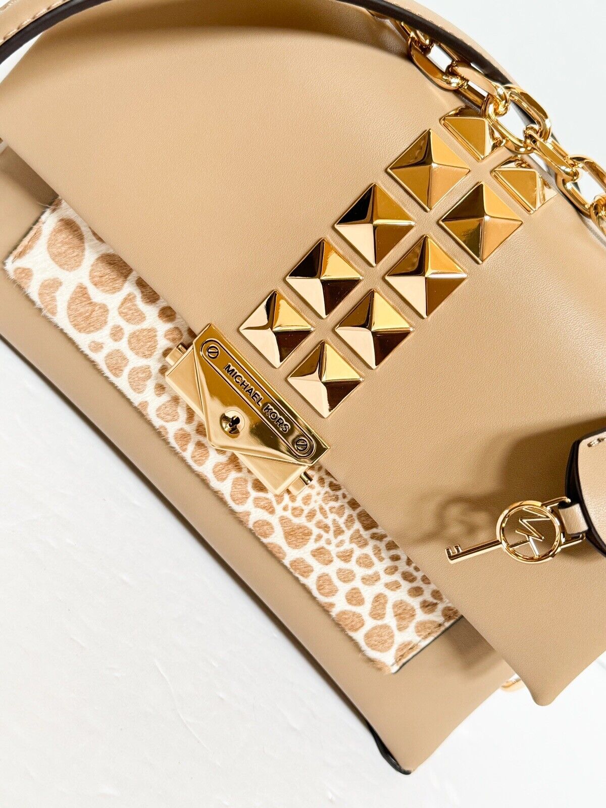 HANDBAGS