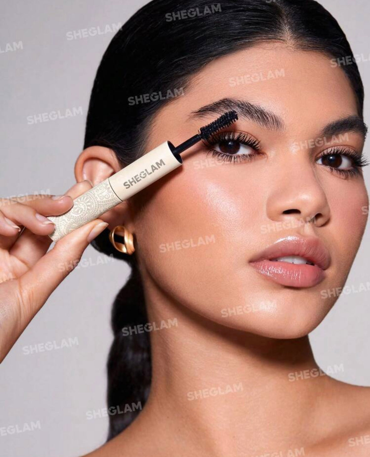 SHEGLAM Máscara de Pestañas All in One Volume